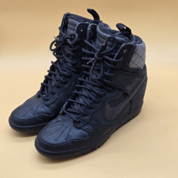 NWOB NIKE Dunk Super Sky Hi Black Hidden Wedge Sneaker Boot Women's US 8 Euro 39 - Picture 1 of 13